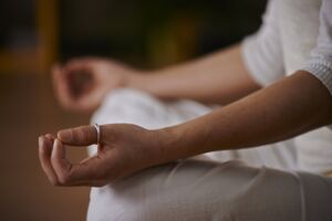 Weiterbildung Methoden transpersonaler Beratung - Mensch in Meditation